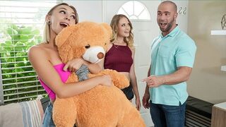 Mostohanővérek heves csatája mostohatestvér óriási farkáért