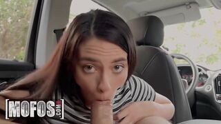 Uber sofőr Gianna Ivy utas faszára éhes