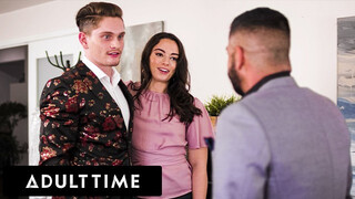 Főnök arcra spriccel asszisztensre haverrel