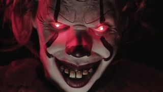 Pennywise, a vágykeltő bohóc átdurcálja és telepumpálja szafttal a tűzforró barátnődet, Diana Danielst - Halloween különkiadás