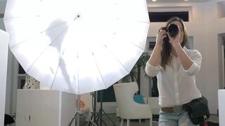 Jillian Janson és Aiden Ashley forró, érzéki kefélése a fotózáson
