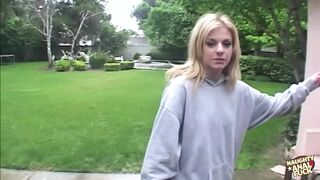 Angela Stone szőke bombázó nedves segge mohón nyeli a vastag farok mély anális lüktetését